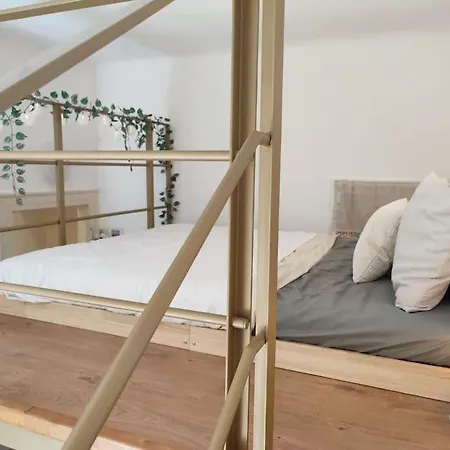Apartamento Calm Flat With A Private Terrace